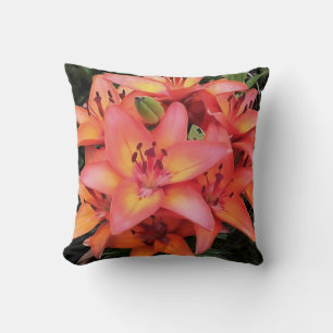 Coussin Jardin de couleur corail artistique Lys