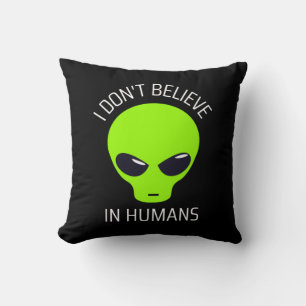 Coussin Je ne crois pas en l'humanité 