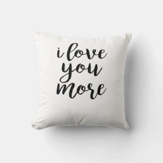 Coussin Je t'aime plus design d'amour élégant