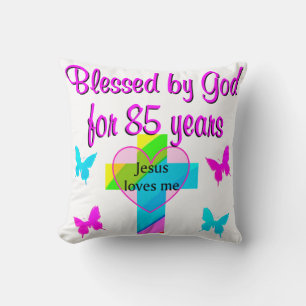 COUSSIN JÉSUS ADORE CETTE CROIX DE 85 ANS