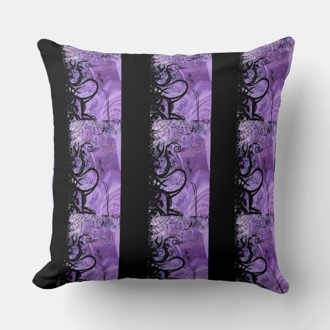 Coussin jeté à motif carreaux noir et violet (Recto)