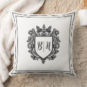 Coussin jeté blanc aux initiales de blason de coup (Couverture)