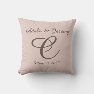 Coussin jeté cadeau personnalisé avec monogramme
