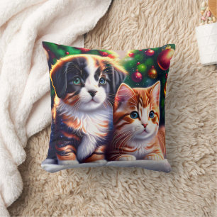 Coussin Joli chiot et chat sous l'arbre de Noël