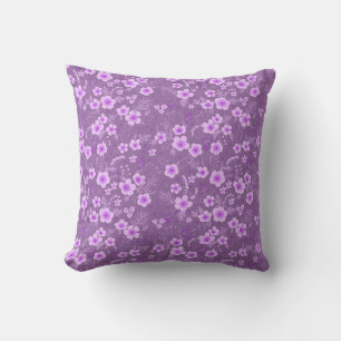 Coussin Joli petit motif floral violet pour l'été