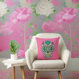 Coussin Jour des Roses morts et crâne de cristal sur rose