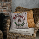 Coussin Joyeux et brillant sur Patiné Motif en bois<br><div class="desc">Fun et mignon 'MERRY & BRIGHT' citation texte sur un motif en bois blanc cassé gris ivoire planches patiné arrière - plan.</div>