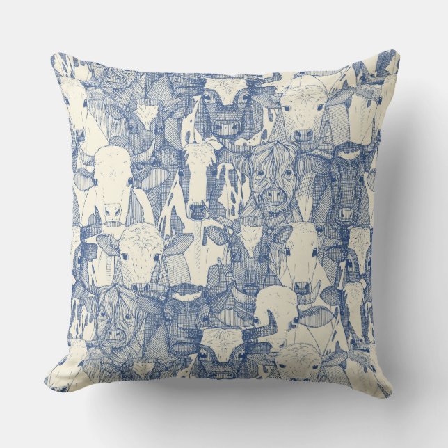 Coussin just ox classic blue pearl (Recto)