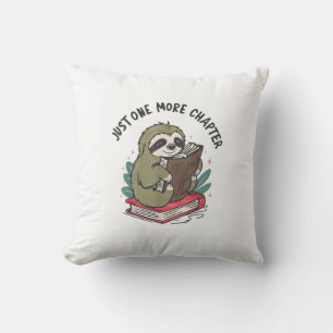 Coussin Juste un chapitre de plus Cute Sloth Bookworm Slot