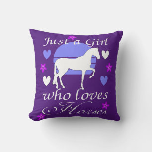Coussin Juste une fille qui aime les chevaux en violet