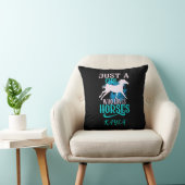 COUSSIN "JUSTE UNE FILLE QUI AIME LES CHEVAUX" PERSONNALIS (Chaise)