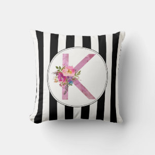 Coussin K, Floral Monogramme initial, fleur d'aquarelle
