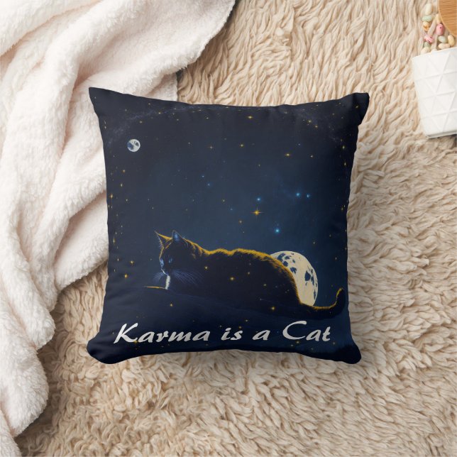 Coussin Karma est un chat qui me ronfle dans les genoux (Couverture)