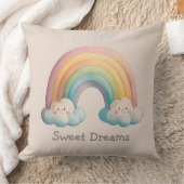 Coussin Kids Whimsical Pastel Rainbow in Clouds (Couverture)