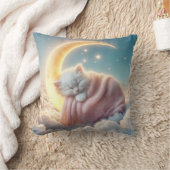 Coussin Kitten dormant sur une lune de croissant (Couverture)