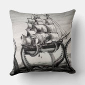 Coussin Kraken/poulpe Eatting un bateau de pirate, (Verso)
