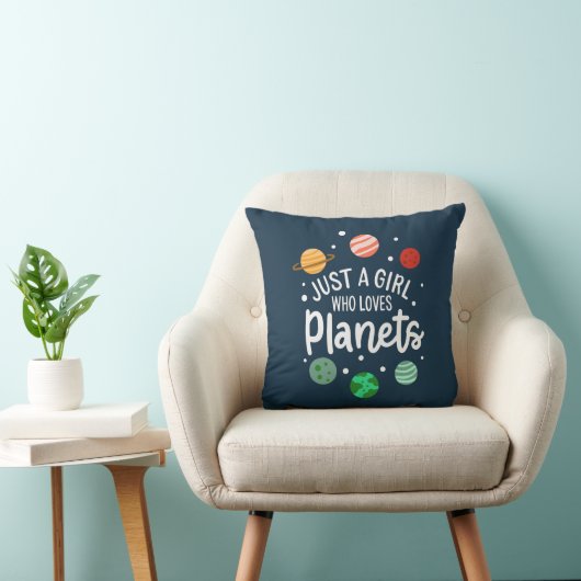 Coussin La Fille des sciences spatiales qui aime les planè (Chaise)