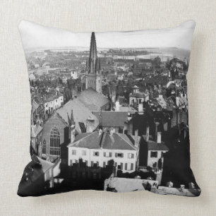 Coussin La flèche ornementée d'une église à Boston