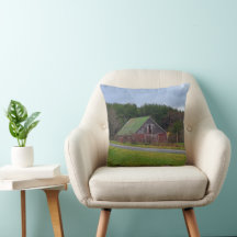 La grange un jour nuageux