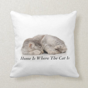 Coussin La maison est où le chat est carreau
