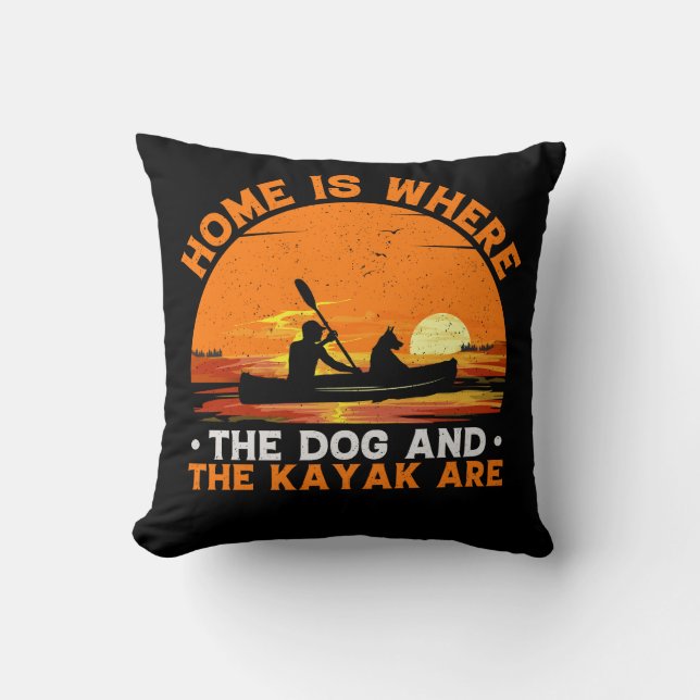 Coussin La maison est où sont les chiens et les kayaks (Recto)