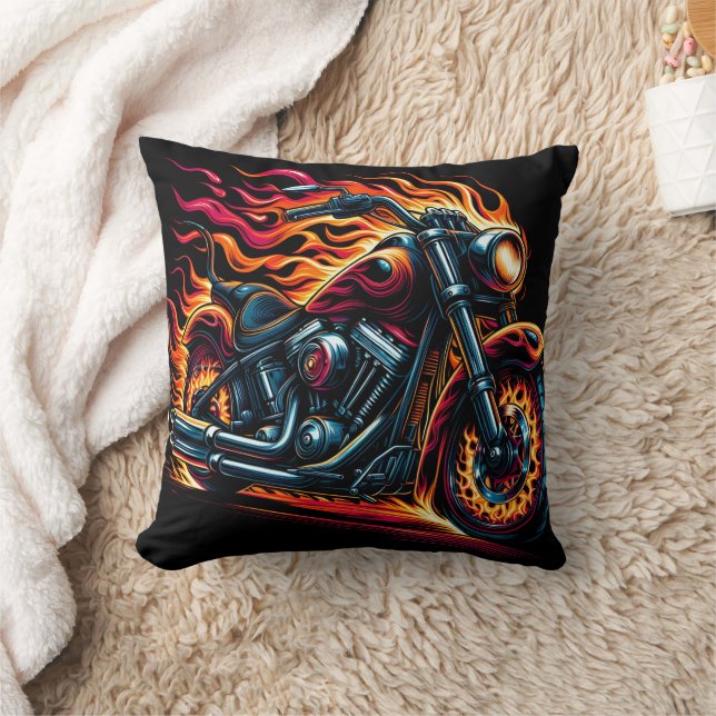 Coussin La motocyclette s'élance sur une route sombre (Couverture)