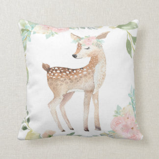 Coussin La région boisée de cerfs communs de Boho