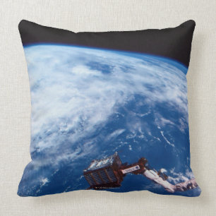 Coussin La terre d'une navette spatiale 2
