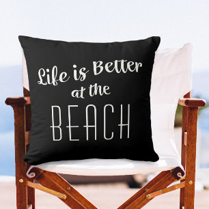 Coussin La vie à la plage est meilleure Typographie Nautio