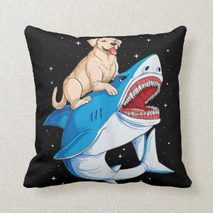 Coussin Labrador Riding Shark, Jawsome Cadfts Amoureux de