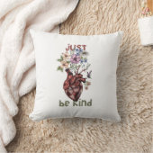 Coussin Laissez la bonté fleurir du coeur 🌿 ❤️ (Couverture)