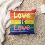 Coussin L'amour est l'amour, design de fierté (Couverture)