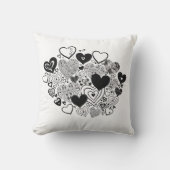 Coussin Lancer l'oreiller avec les détails du coeur noir e (Recto)