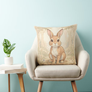 Coussin Lapin brun mignon dans une forêt