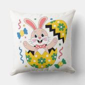 Coussin Lapin de fête de Pâques joyeux sortant d'un œuf  (Verso)