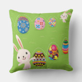 Coussin Lapin de Pâques espiègle avec les oeufs peints (Verso)