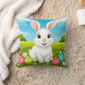 Coussin Lapin de Pâques joyeux dans la prairie avec des oe (Couverture)
