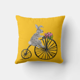 Coussin Lapin fantaisiste à vélo