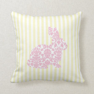 Coussin Lapin rose de damassé sur les rayures jaunes