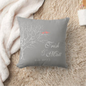 Coussin L'arbre s'est embranché les oiseaux de corail gris (Couverture)