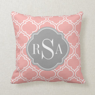 Coussin Lattice de carreaux rose pâle Motif Monogramme gri