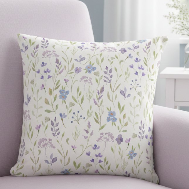 Coussin Lavender Floral Throw Pillow (elegant sweet girly cottagecore lavender purple wildflower floral throw pillow)