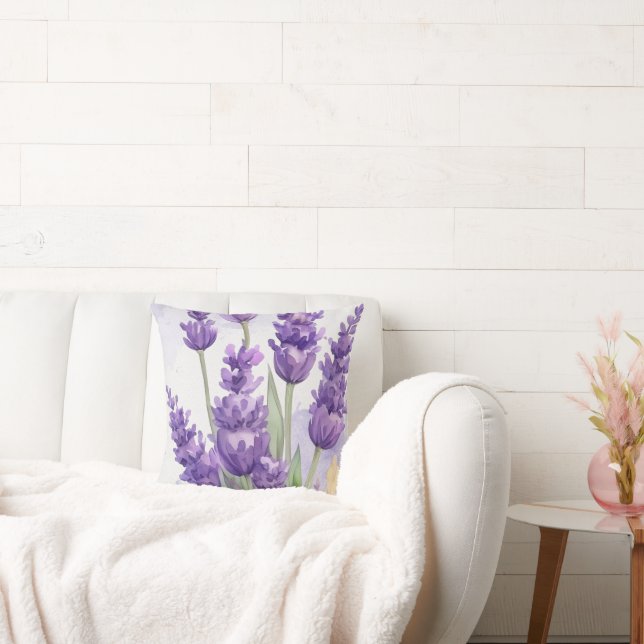 Coussin Lavender Flower Throw Pillow | Soft Purple Floral  (Canapé)
