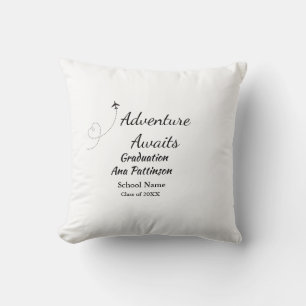 Coussin L'aventure attend le diplôme ajouter le nom année