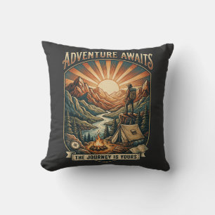 Coussin L'aventure vintage attend la montagne rétro