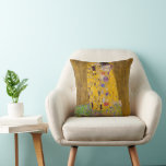 Coussin Le baiser | Gustav Klimt |<br><div class="desc">The Kiss est un tableau de 1901 de Gustav Klimt.</div>