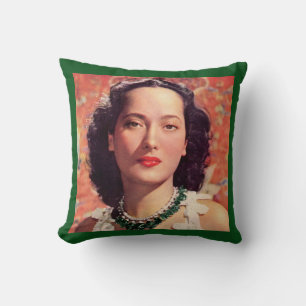 Coussin le beau Merle Oberon