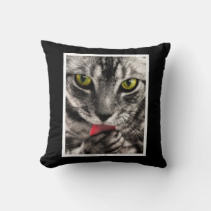 Coussin Le chat lèchent