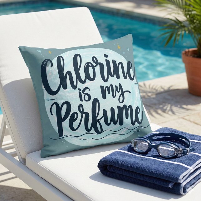 Coussin Le chlore est mon parfum Citation drôle de natatio (Chlorine Is My Perfume Funny Swimming Quote Throw Pillow Mockup A)