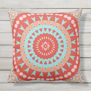 Coussin Le double coloré de mandala a dégrossi